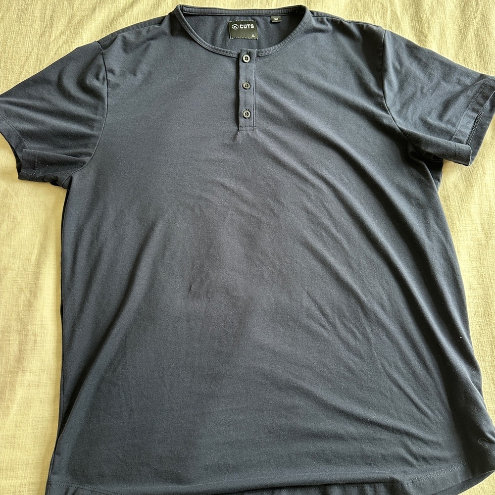 Cuts Clothing Navy Blue Henley Shirt (XL)